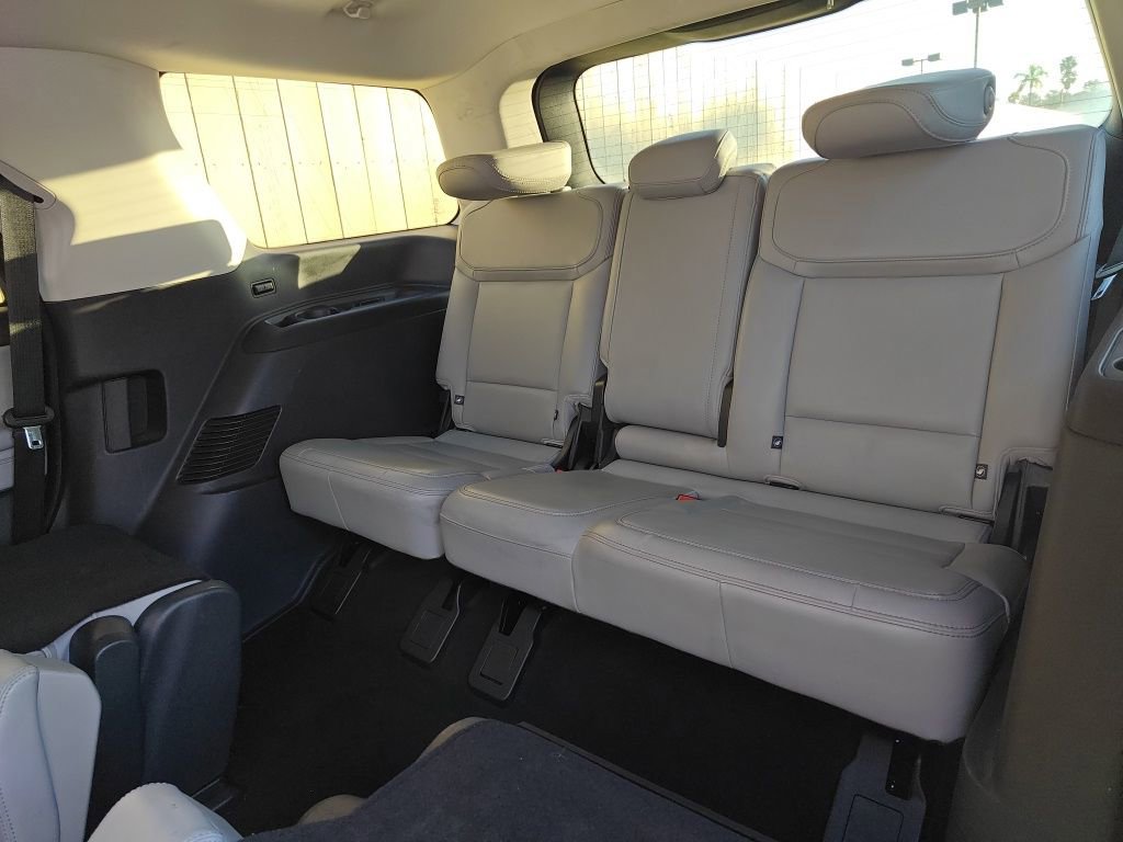 Certified 2025 Ford Expedition Active image 18