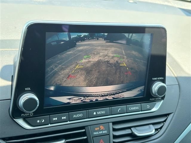 Used 2025 Nissan Altima 2.5 S FWD image 22