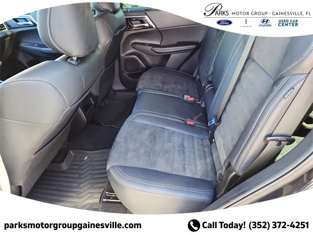 Used 2022 Mitsubishi Outlander SE image 14