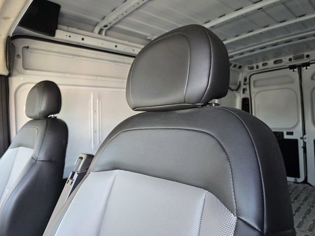 Used 2023 RAM ProMaster 2500 FWD image 12