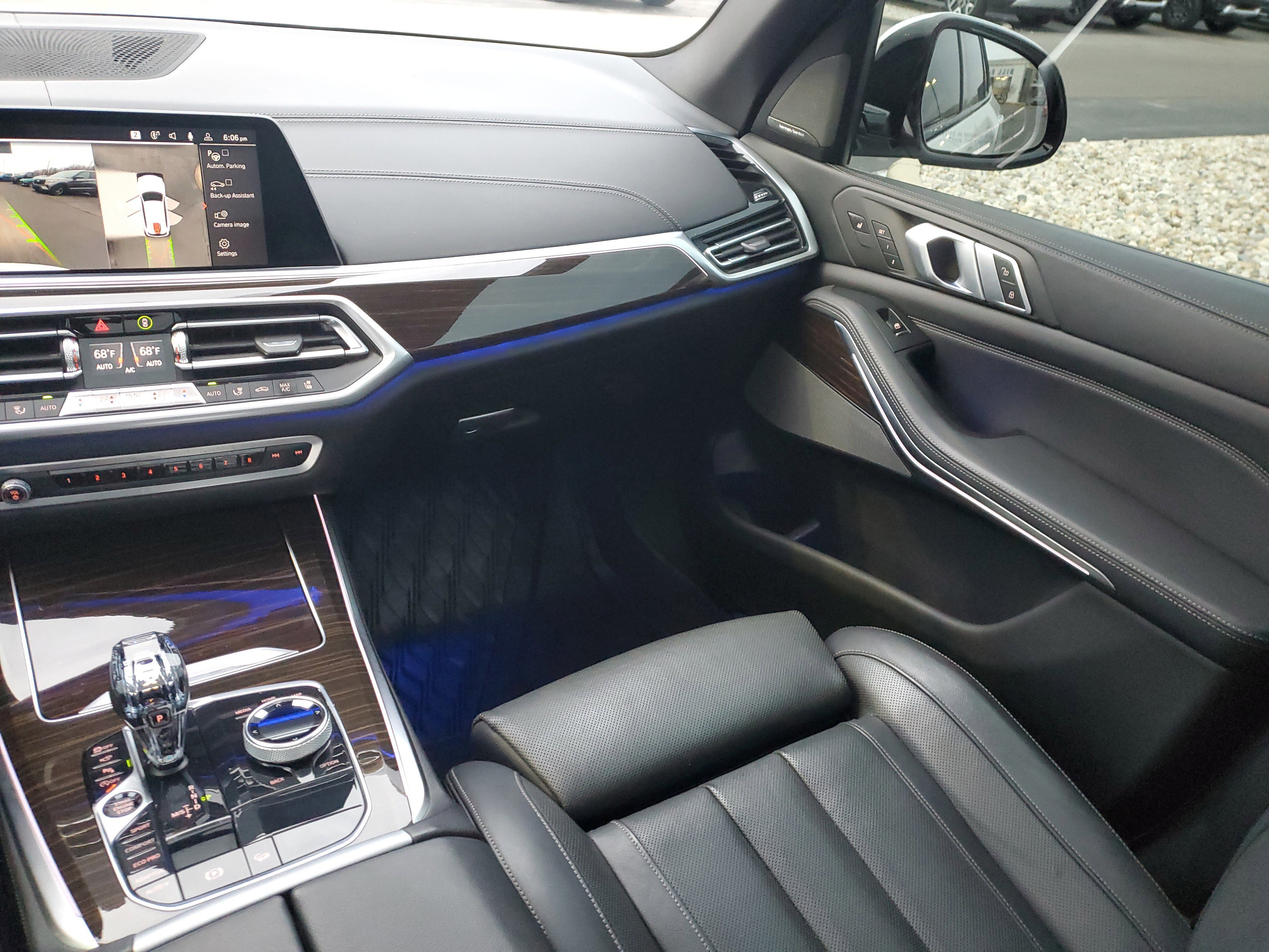 Used 2019 BMW X5 xDrive50i w/ M Sport Package image 15