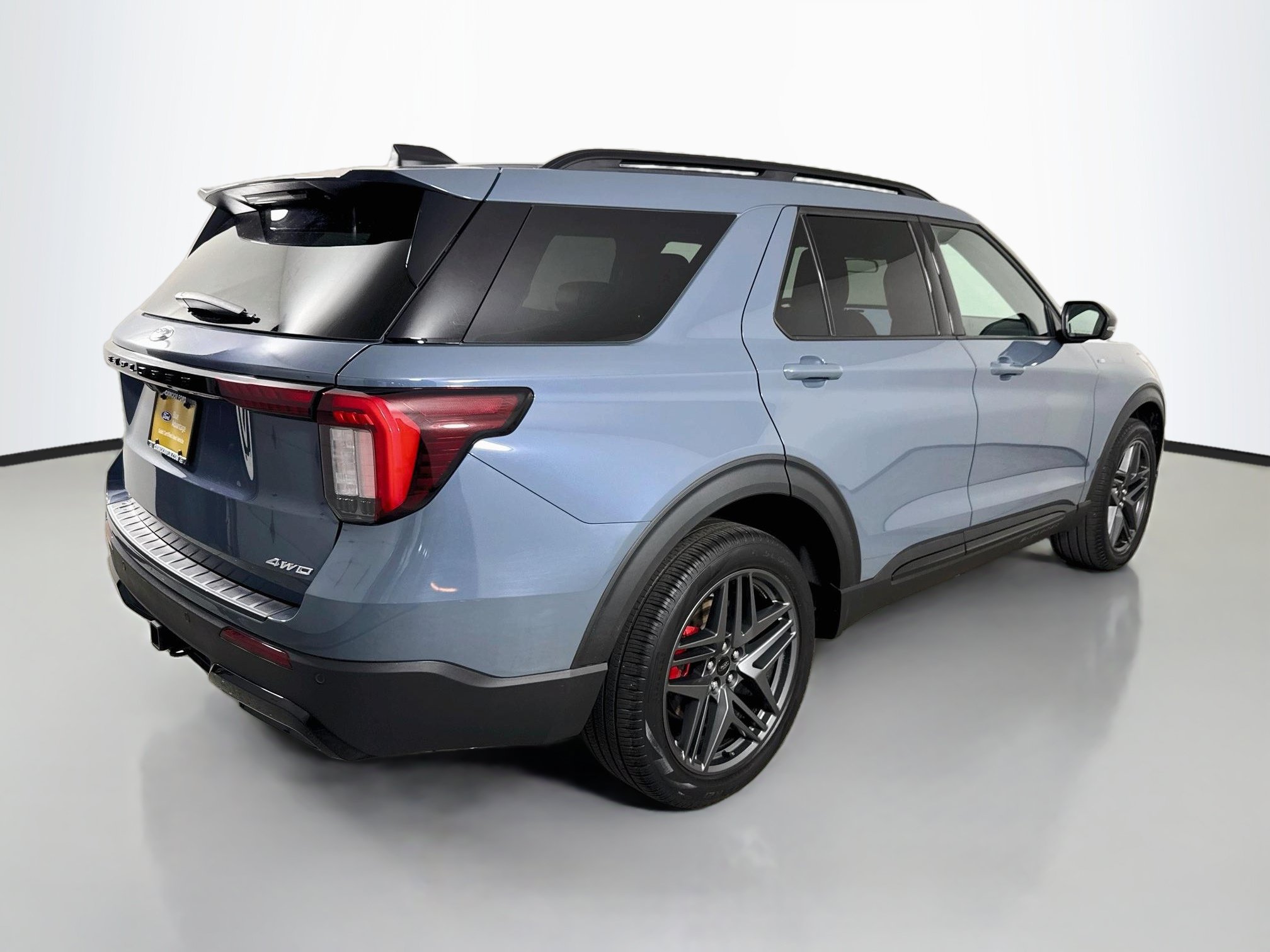 Certified 2025 Ford Explorer ST-Line w/ ST-Line Street Pack AWD/4WD image 7