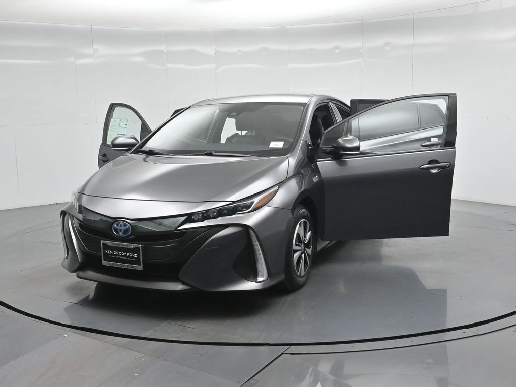 Used 2018 Toyota Prius Prime Plus image 45