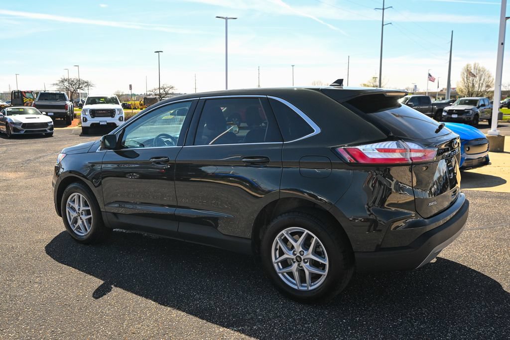 Certified 2024 Ford Edge SEL w/ Convenience Package AWD/4WD image 7