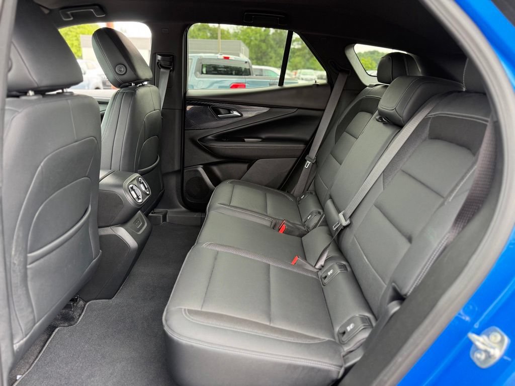 Used 2024 Chevrolet Blazer EV LT AWD/4WD image 15