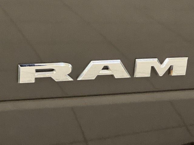 Used 2024 RAM 2500 Laramie w/ Towing Technology Group AWD/4WD image 18
