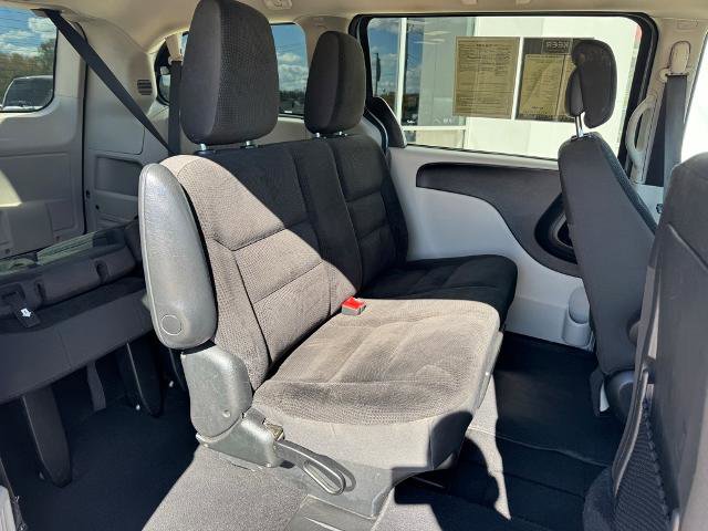 Used 2019 Dodge Grand Caravan SE image 10