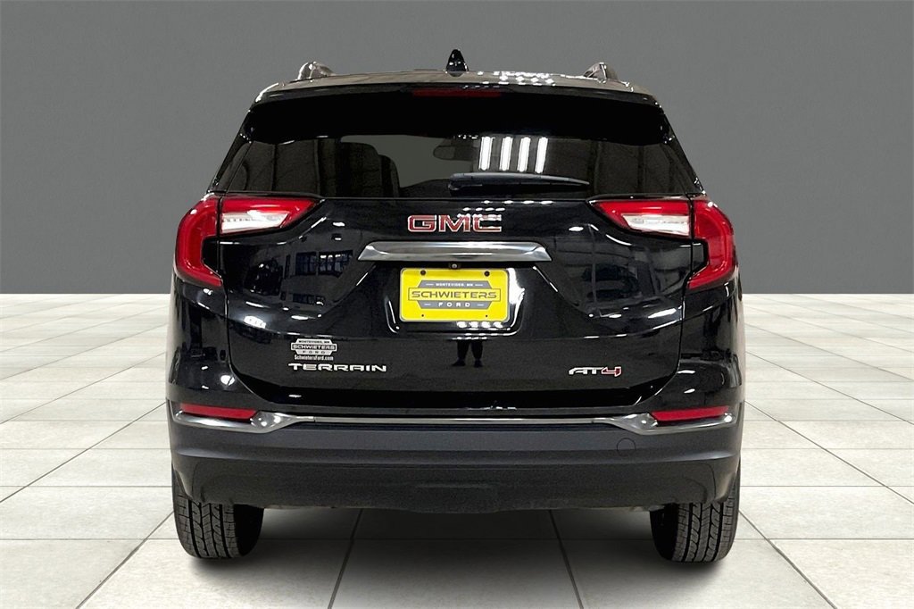 Used 2023 GMC Terrain AT4 image 3