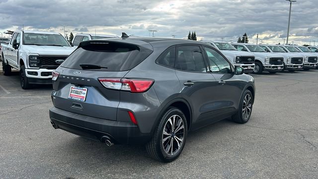 Certified 2022 Ford Escape SE w/ SE Sport Appearance Package image 3
