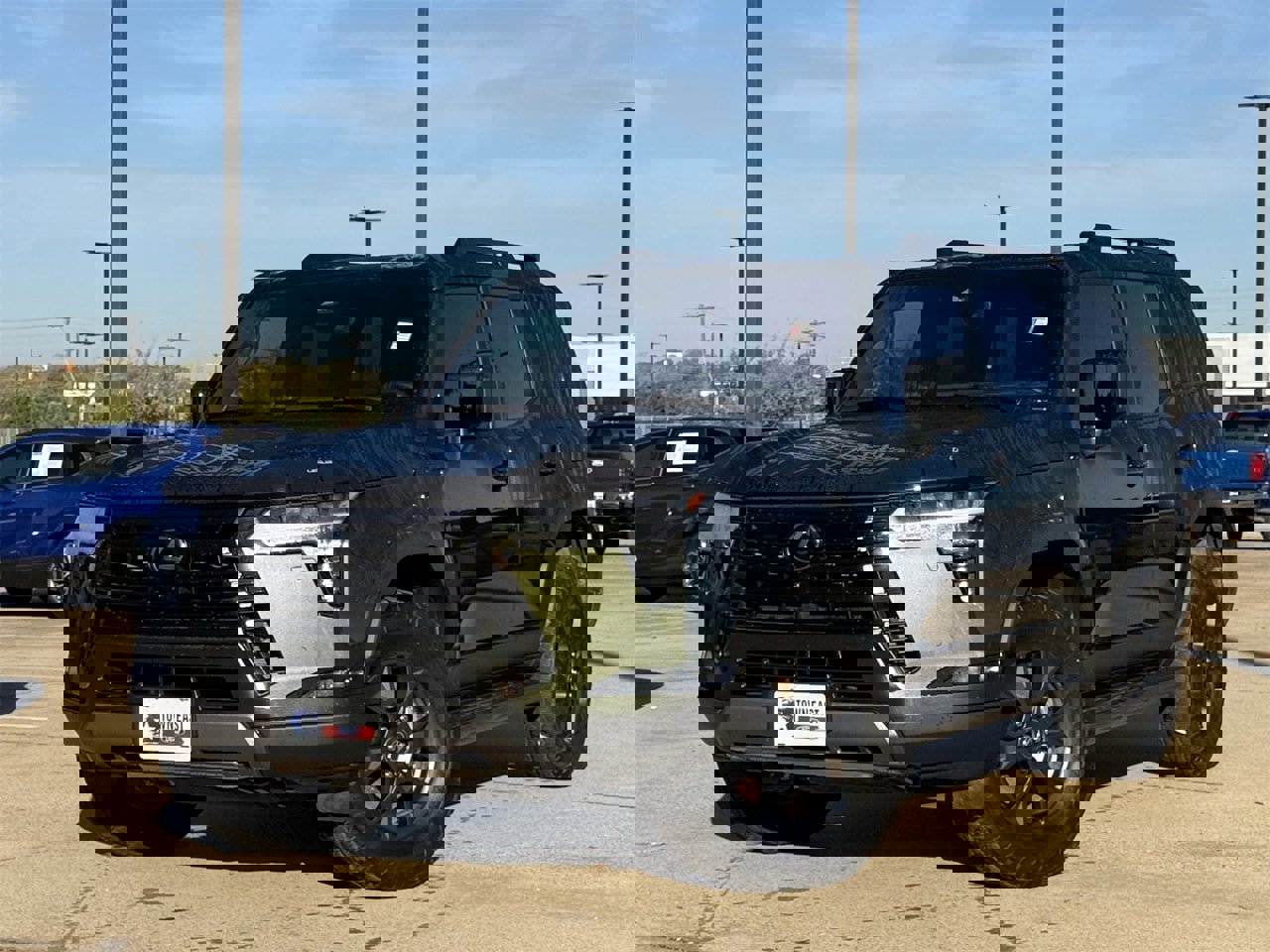 Used 2024 Lexus GX 550 image 2