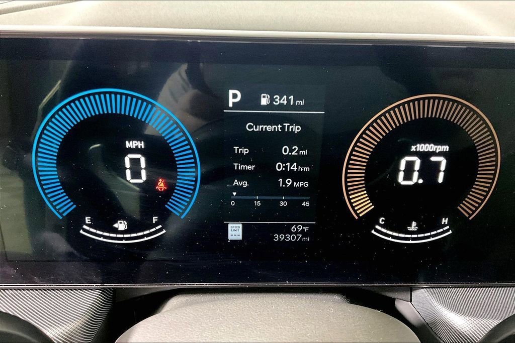Used 2025 Hyundai Sonata SEL FWD image 14