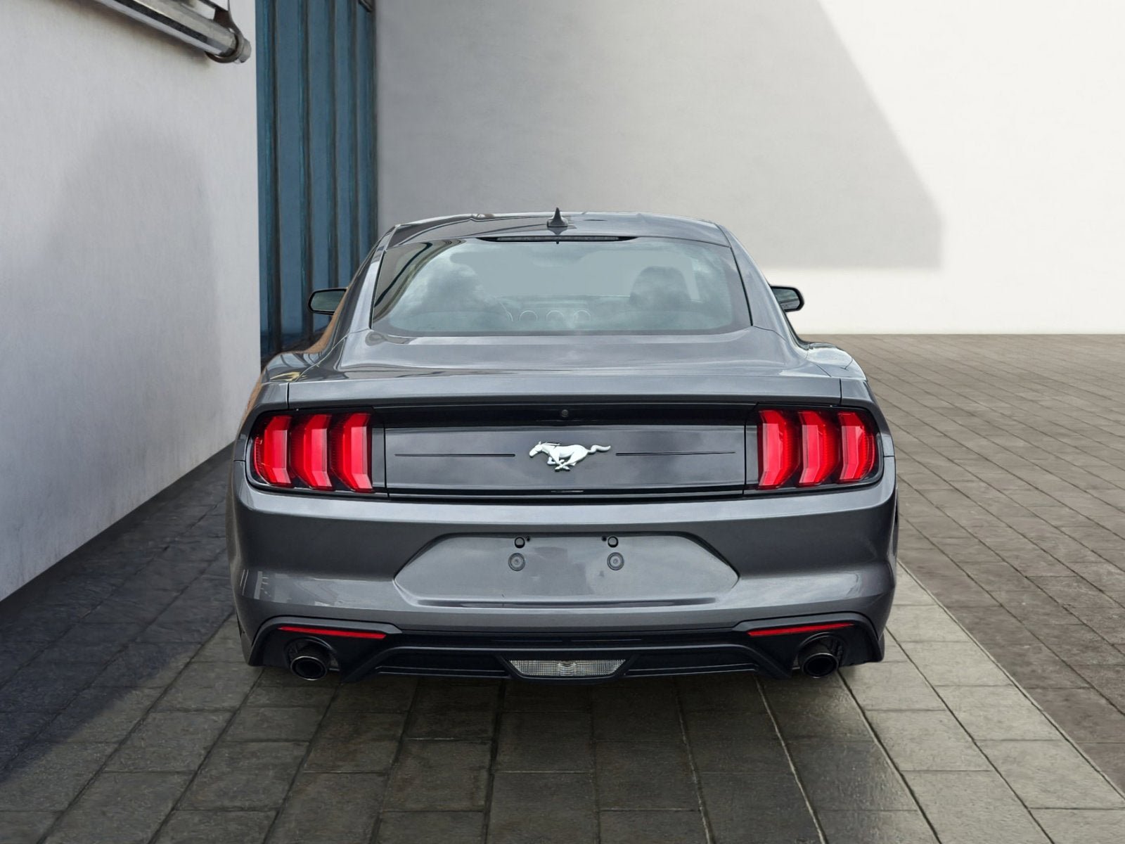 Certified 2023 Ford Mustang Coupe RWD image 3