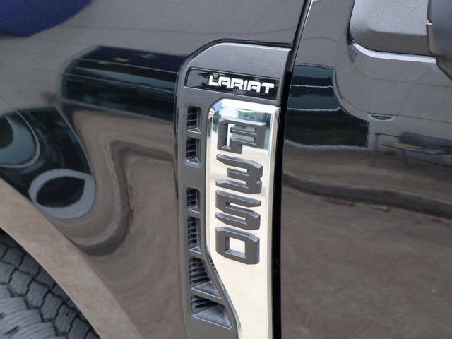 Certified 2025 Ford F350 Lariat w/ Chrome Package image 37