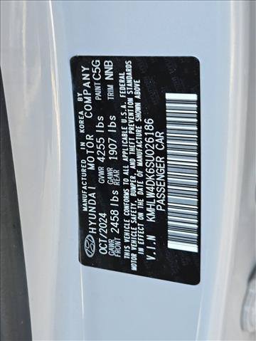 Used 2025 Hyundai Elantra N FWD image 19