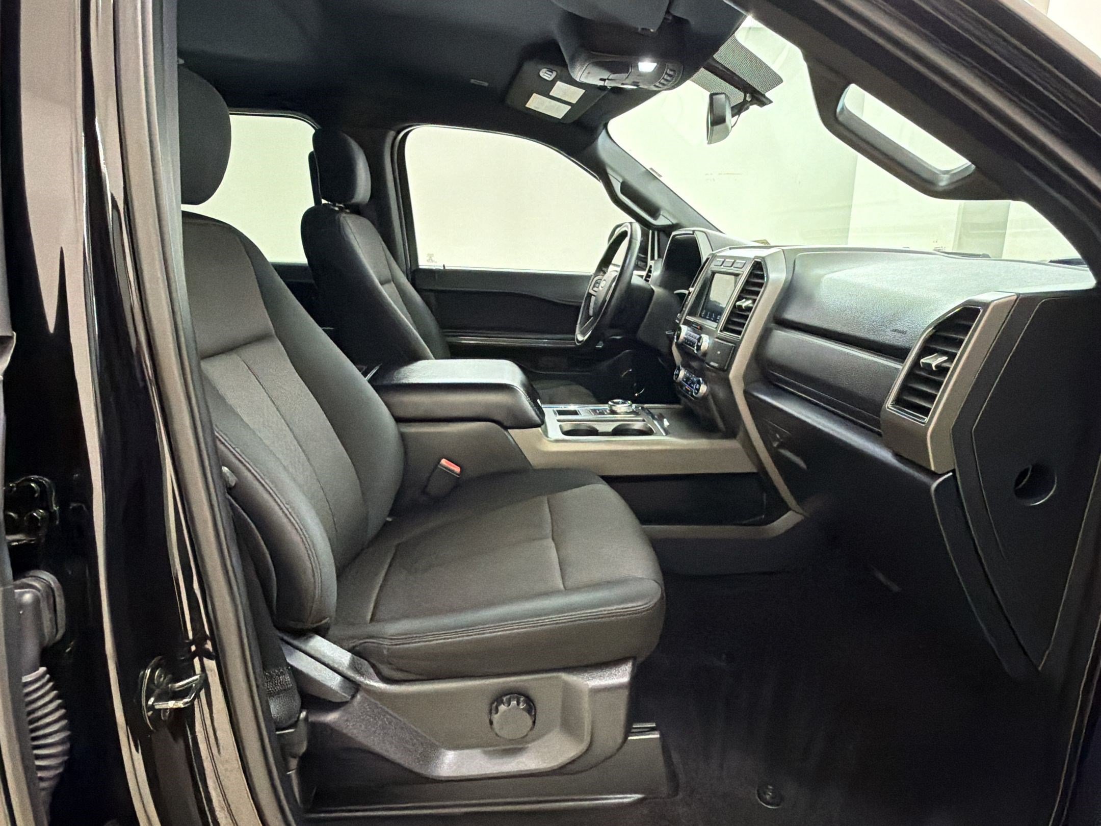 Certified 2019 Ford Expedition Max XLT RWD image 23