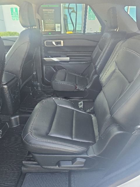 Certified 2023 Ford Explorer XLT w/ Equipment Group 202A AWD/4WD image 14