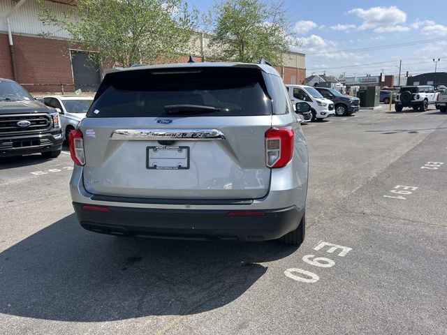 Certified 2024 Ford Explorer XLT image 4