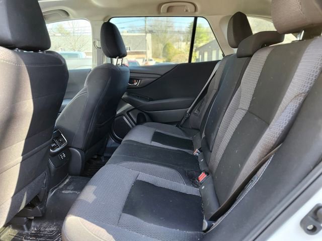Used 2024 Subaru Outback Premium AWD/4WD image 16