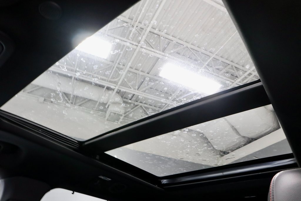 Certified 2025 Ford Explorer ST image 26