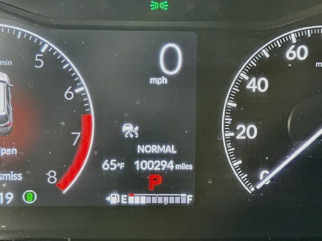 Used 2025 Honda Pilot Sport image 17