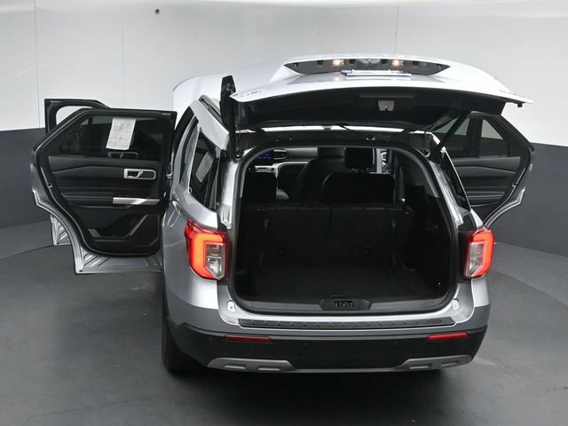 Certified 2022 Ford Explorer XLT w/ Equipment Group 202A image 56