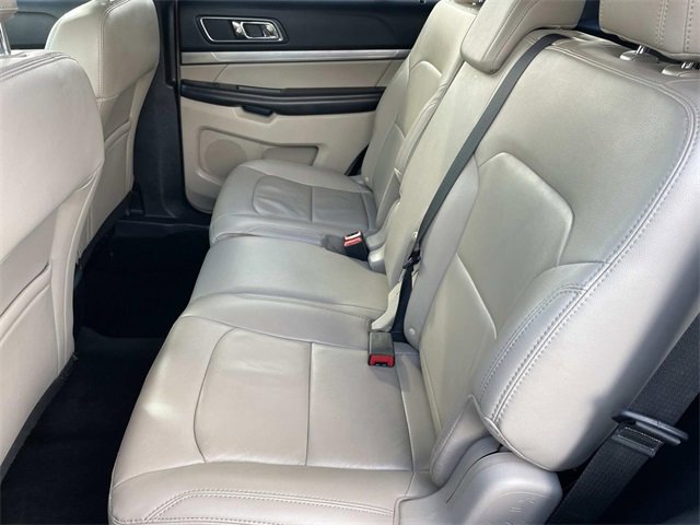 Certified 2018 Ford Explorer XLT w/ Equipment Group 202A image 24
