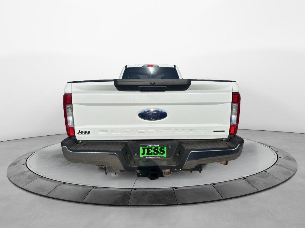 Certified 2019 Ford F350 XLT w/ Camper Package AWD/4WD image 9