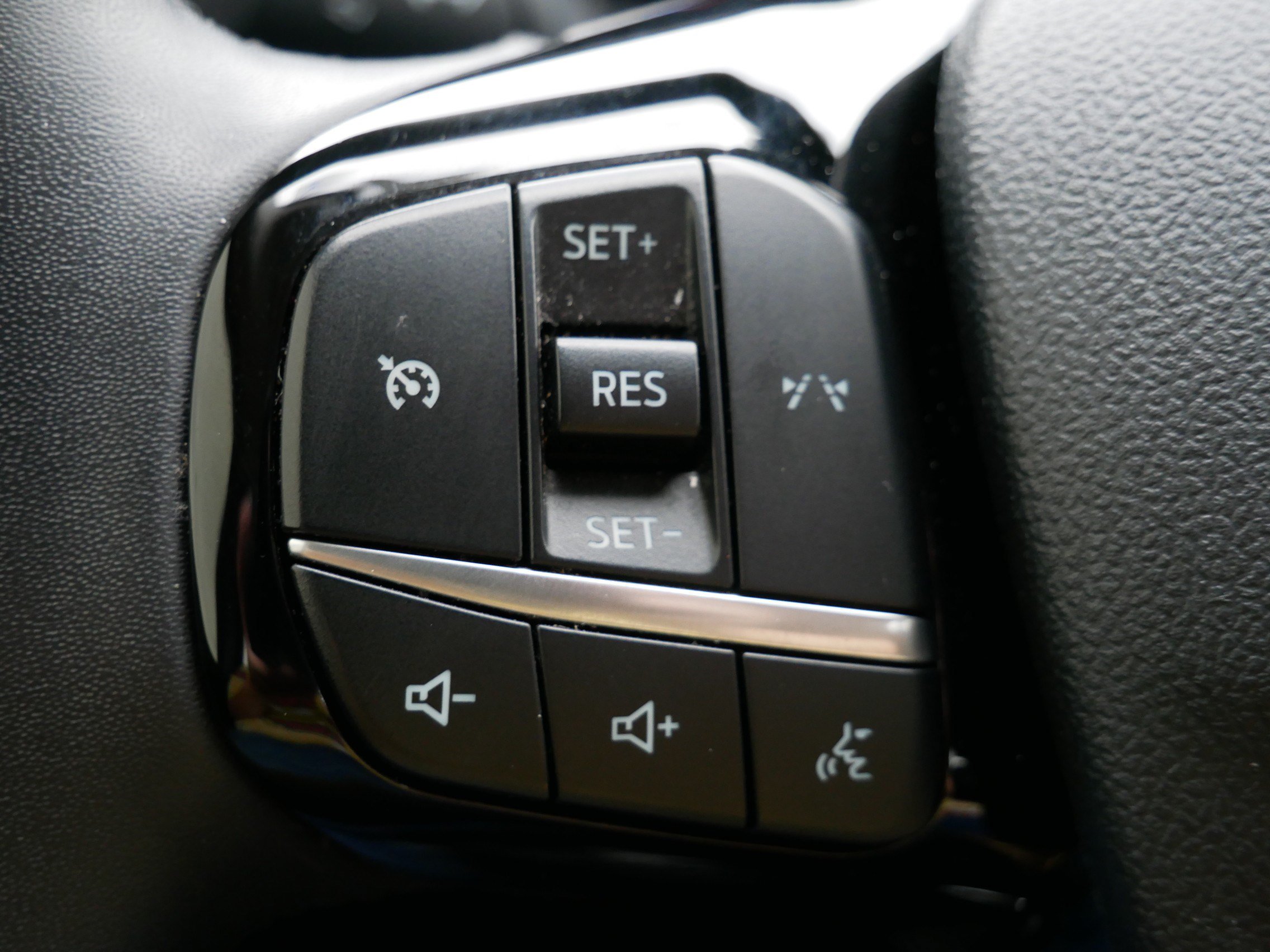 Certified 2024 Ford Escape Active AWD/4WD image 22