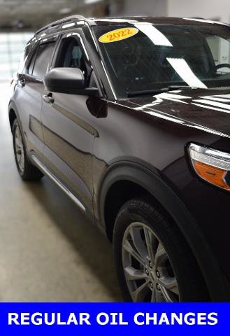 Certified 2022 Ford Explorer XLT w/ Equipment Group 202A image 7