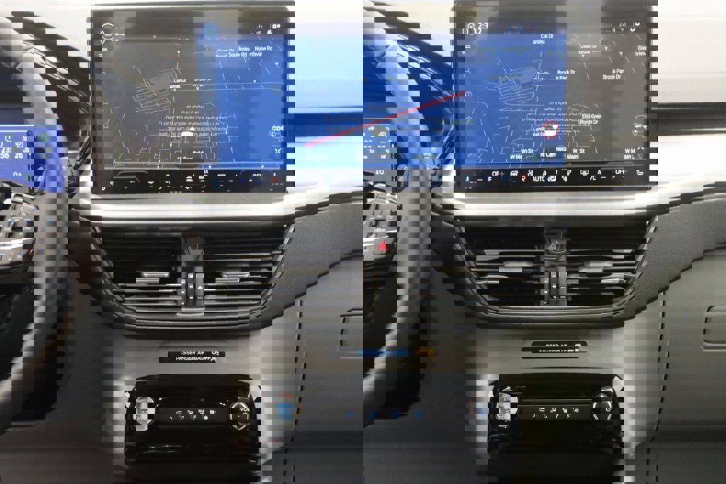 Certified 2024 Ford Escape SE image 57