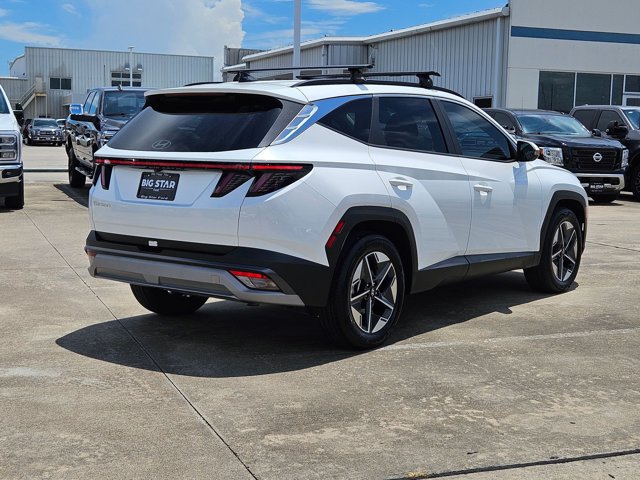 Used 2025 Hyundai Tucson SEL FWD image 3