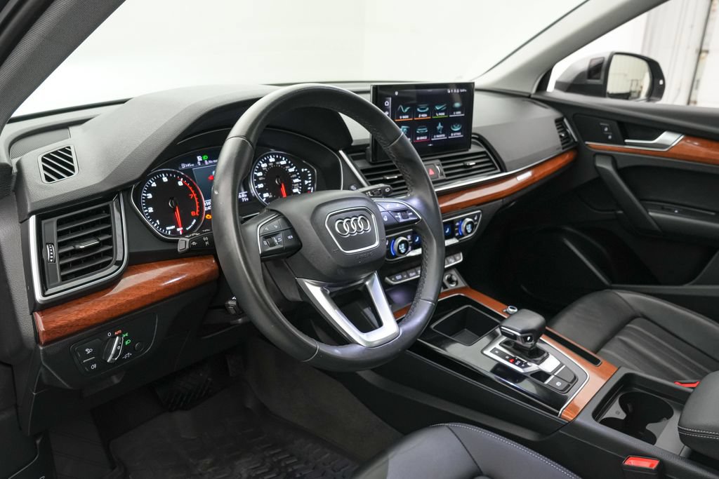Used 2023 Audi Q5 2.0T Premium w/ Convenience Package AWD/4WD image 14