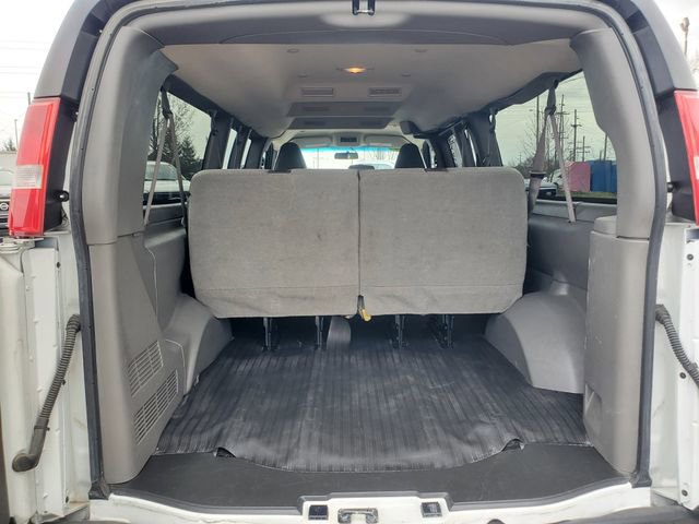 Used 2023 Chevrolet Express 3500 LS image 25