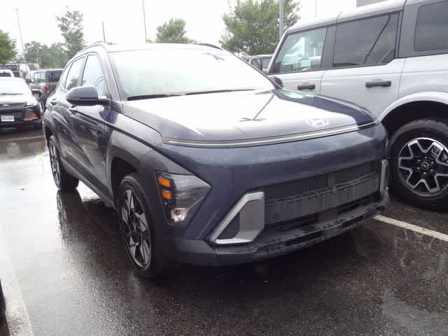 Used 2024 Hyundai Kona SEL AWD/4WD image 3