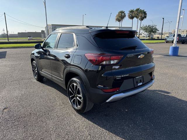 Used 2025 Chevrolet TrailBlazer LT AWD/4WD image 6