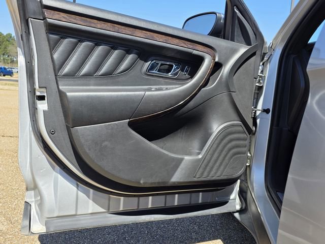 Certified 2019 Ford Taurus Limited image 15