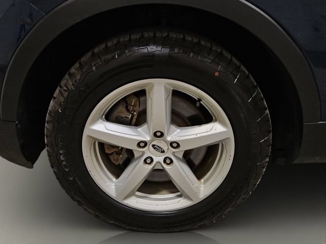 Certified 2017 Ford Explorer XLT w/ Equipment Group 202A AWD/4WD image 26
