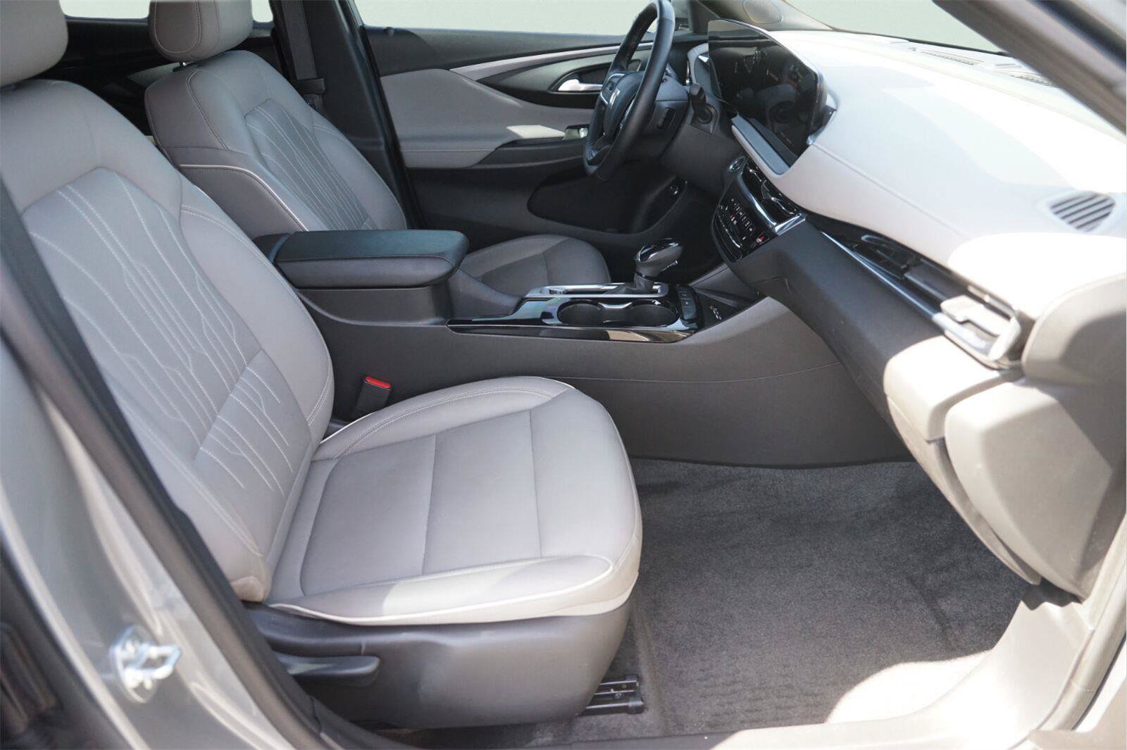 Used 2025 Buick Envista Avenir FWD image 18