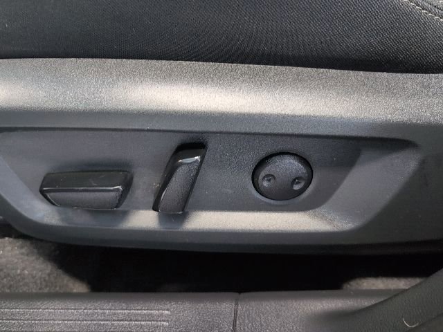 Used 2021 Nissan Rogue SV image 14