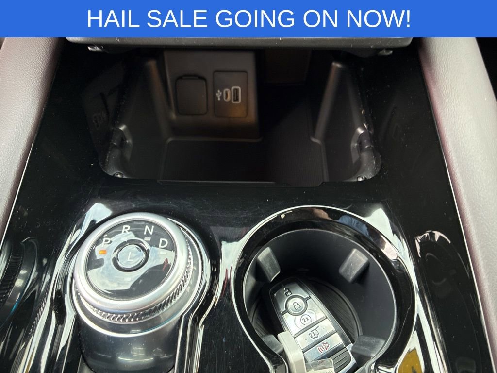 Certified 2025 Ford Explorer Platinum image 18