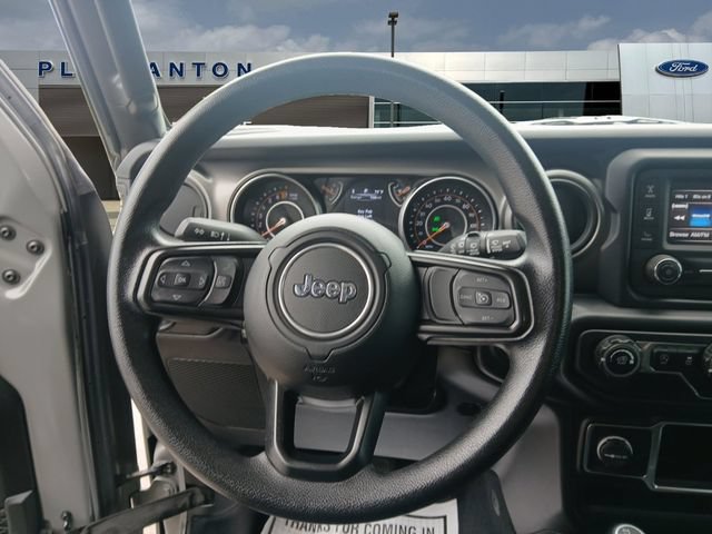 Used 2021 Jeep Wrangler Unlimited Sport AWD/4WD image 12
