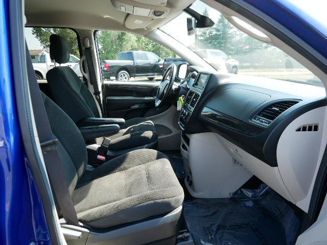 Used 2019 Dodge Grand Caravan SE w/ UConnect Hands-Free Group FWD image 15