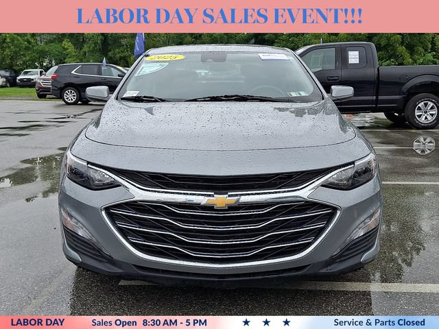 Used 2025 Chevrolet Malibu LT FWD image 3