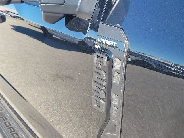 Certified 2025 Ford F250 Lariat w/ Black Appearance Package image 7