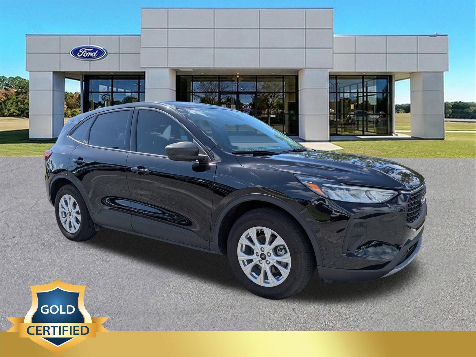 Certified 2025 Ford Escape Active FWD image 1