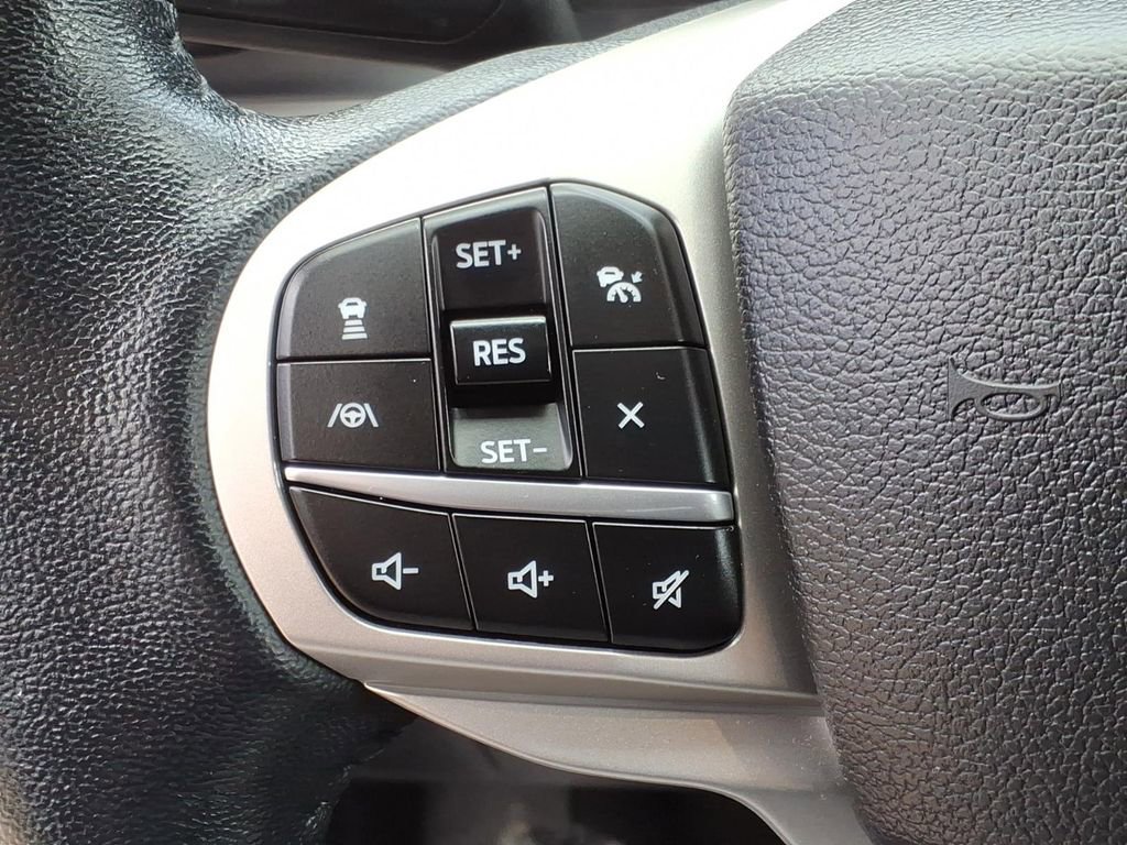 Certified 2022 Ford Explorer XLT w/ Equipment Group 202A AWD/4WD image 28