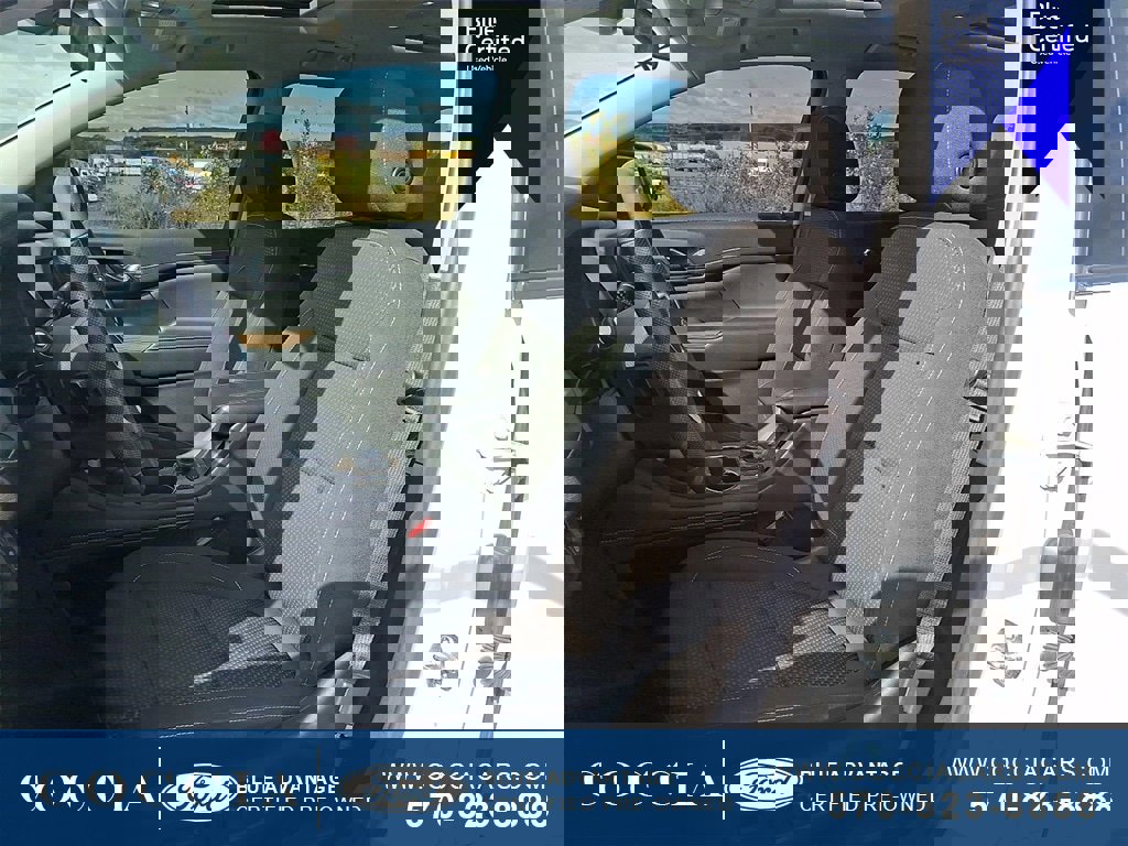 Used 2021 GMC Acadia SLE w/ Driver Convenience Package image 12