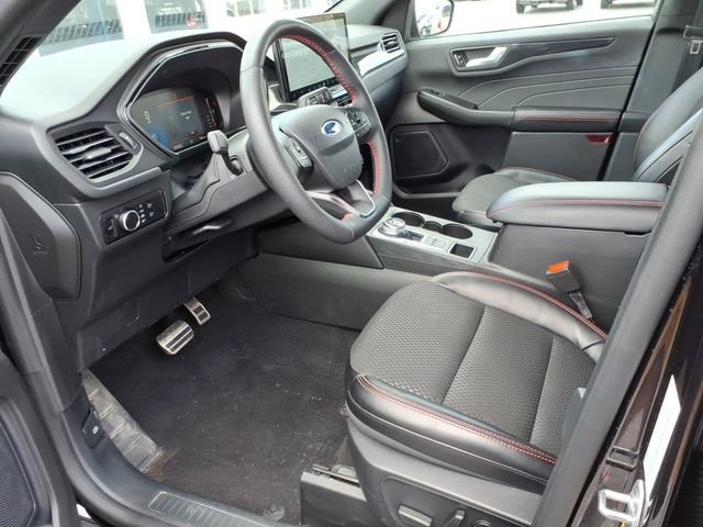 Certified 2024 Ford Escape ST-Line w/ Tech Pack #1 AWD/4WD image 12