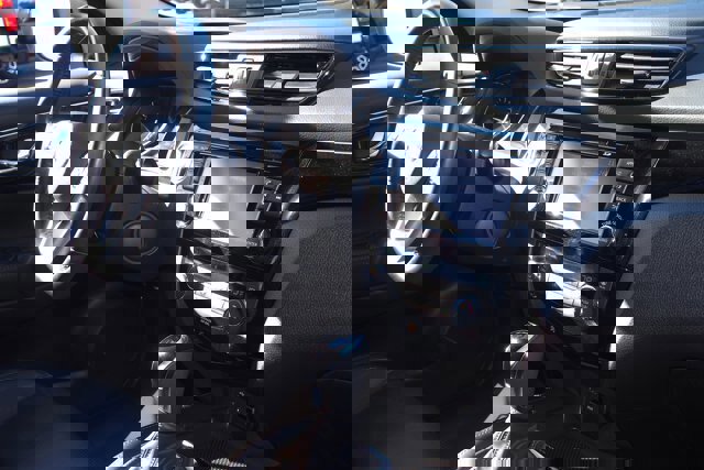 Used 2017 Nissan Rogue Sport SL w/ SL Premium Package image 10