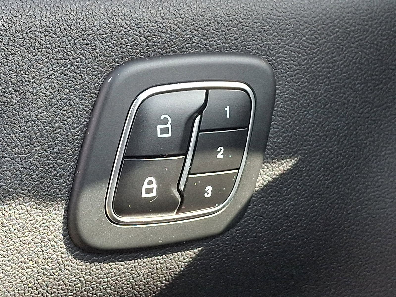 Certified 2023 Ford Escape ST-Line Elite w/ Premium Technology Package image 31